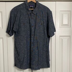 Patagonia Men's Casual Navy Button Down Shirt